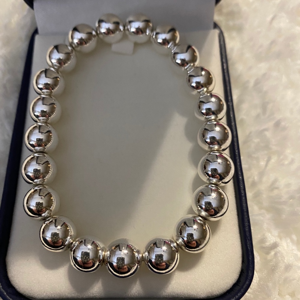 4 pieces of silver - necklaces and bracelets